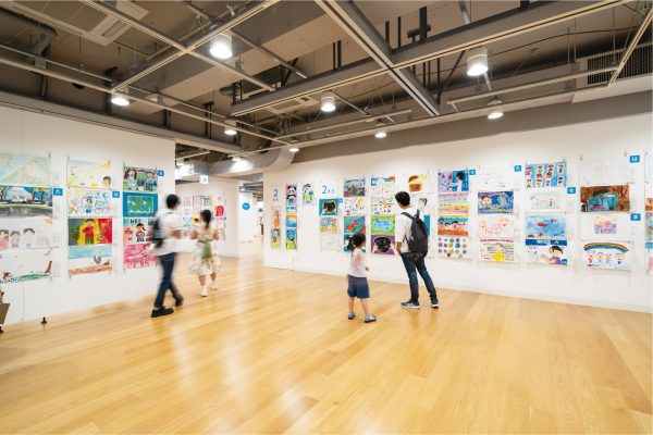 こどもの美術展画像